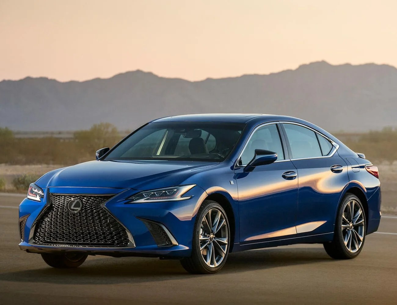 lexus es gear patrol
