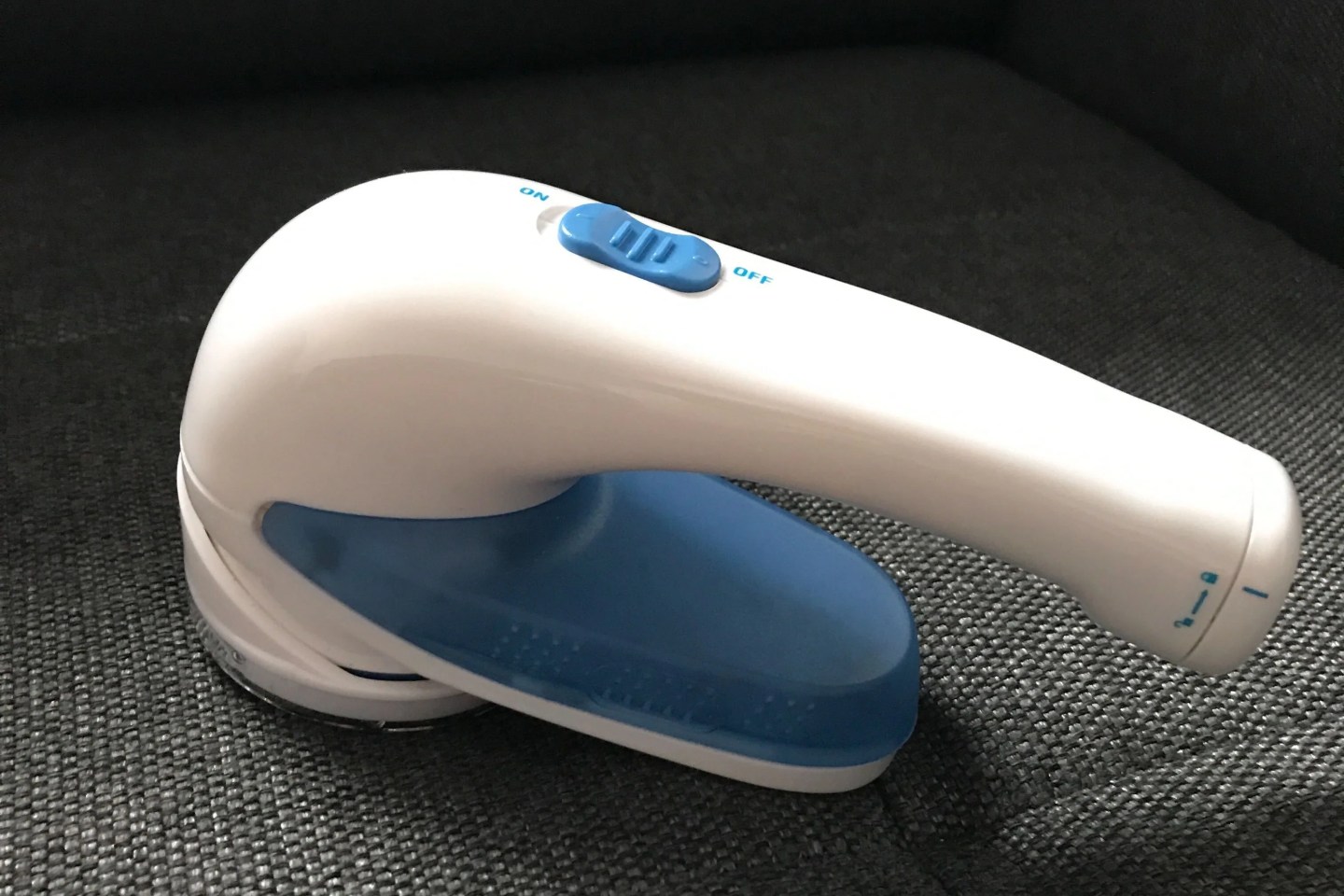 conair fabric shaver on fabric sofa