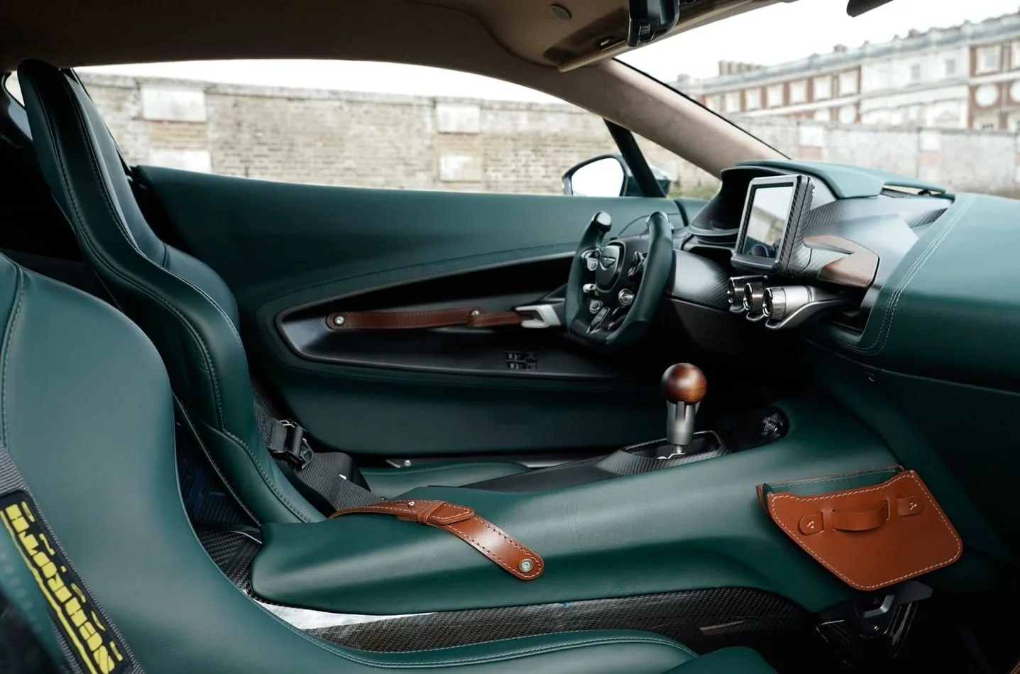 aston martin victor
