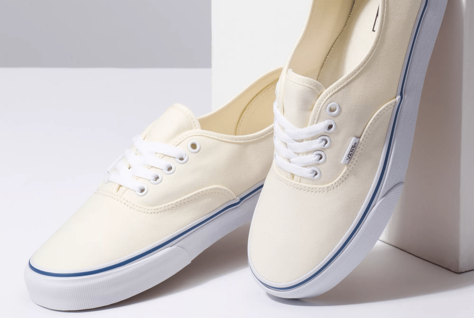 vans authentic