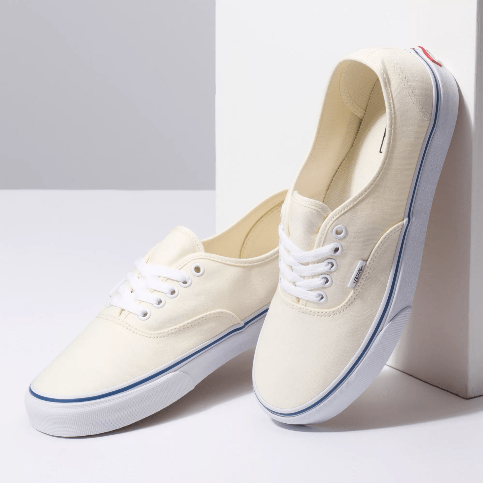vans authentic