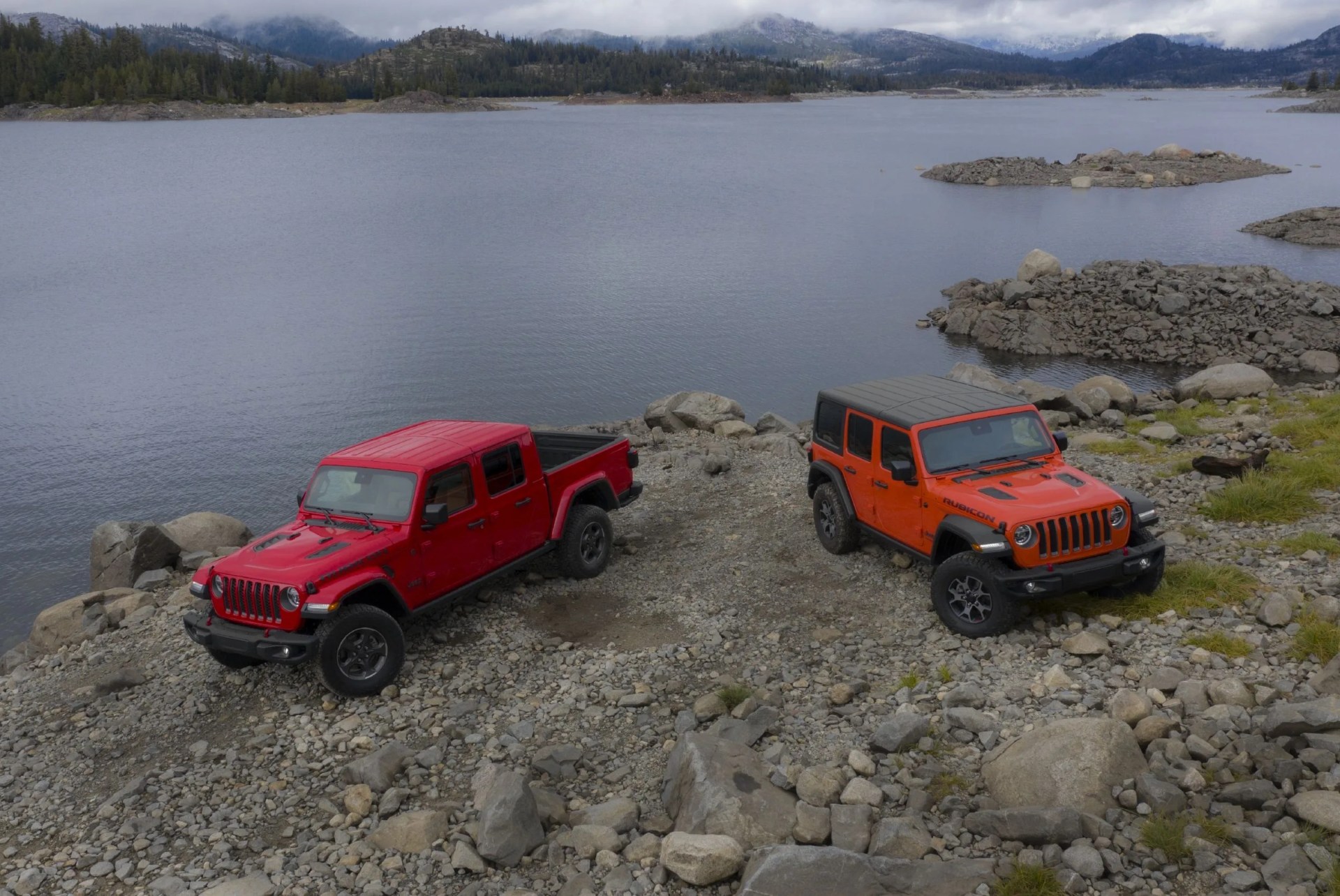 2021 jeep® gladiator rubicon left and 2021 jeep® wrangler rubicon right
