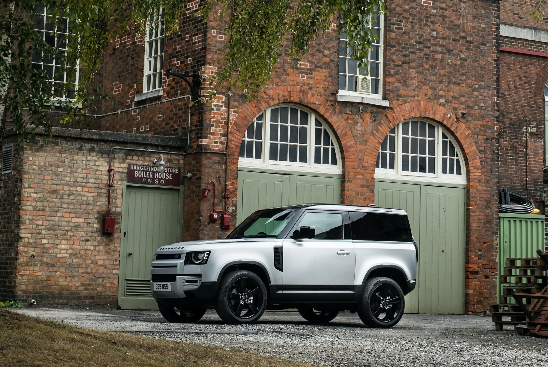 land rover defender 90 2021