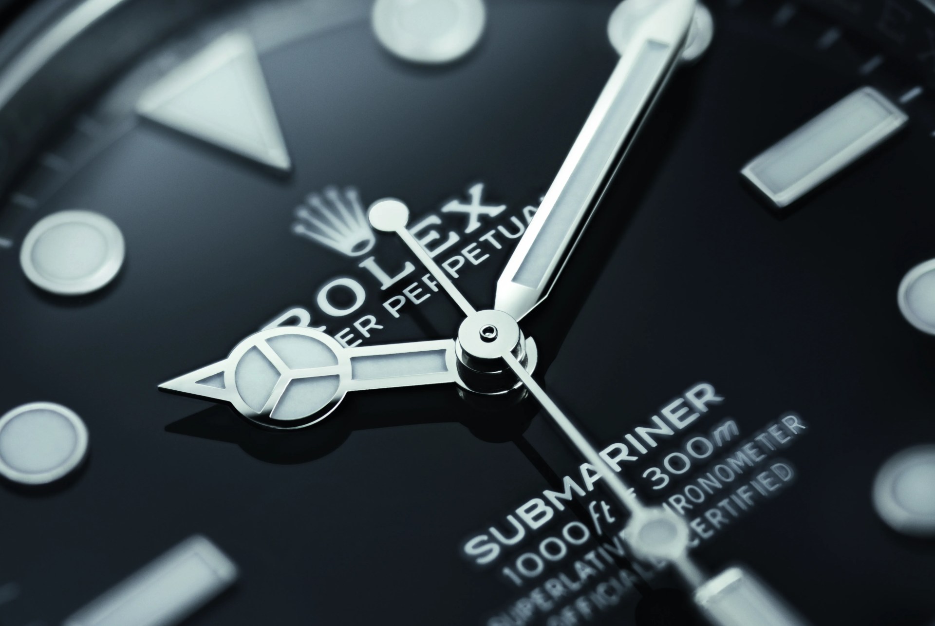 everything you need to know about the the rolex submariner ref 124060