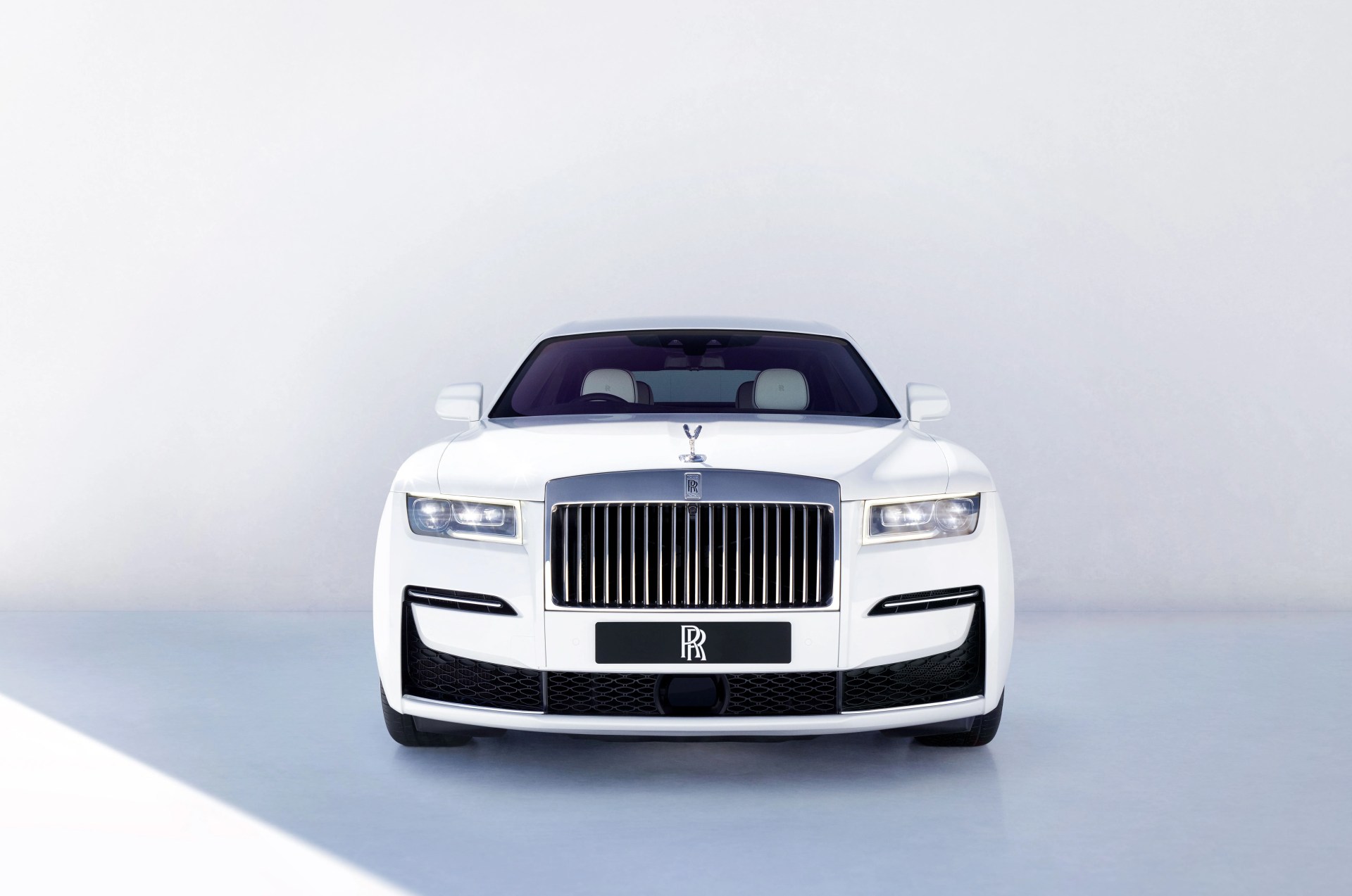 rolls royce new ghost