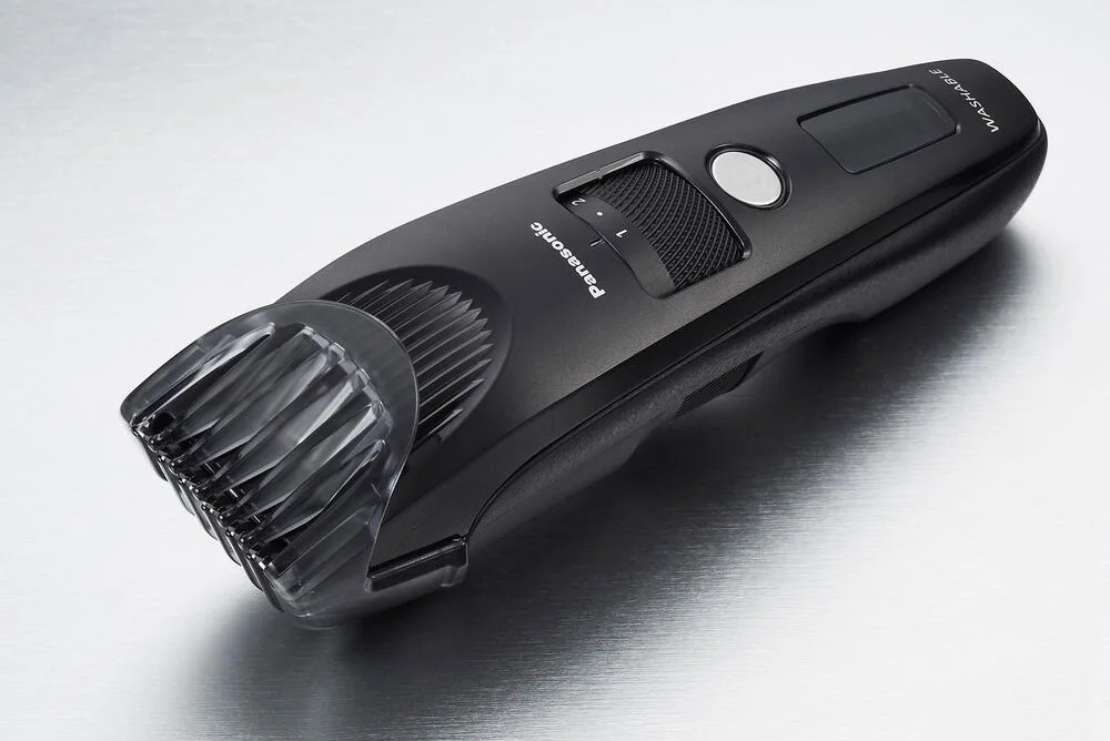 a black beard trimmer