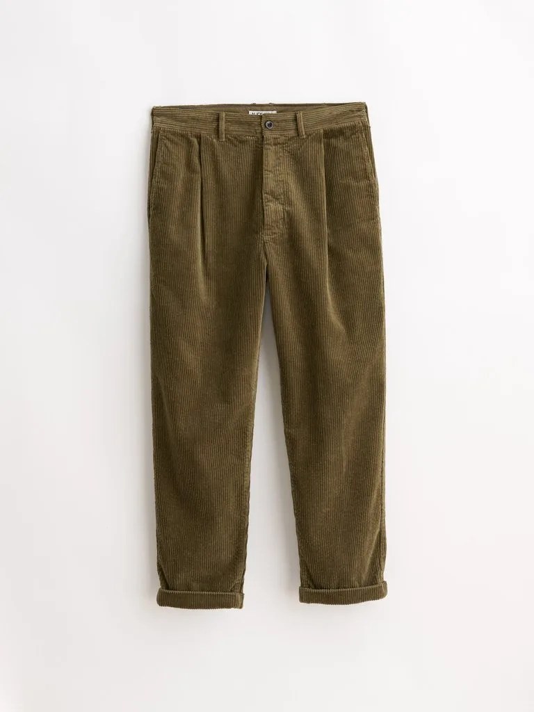 Rugged Cord Pleated Pant