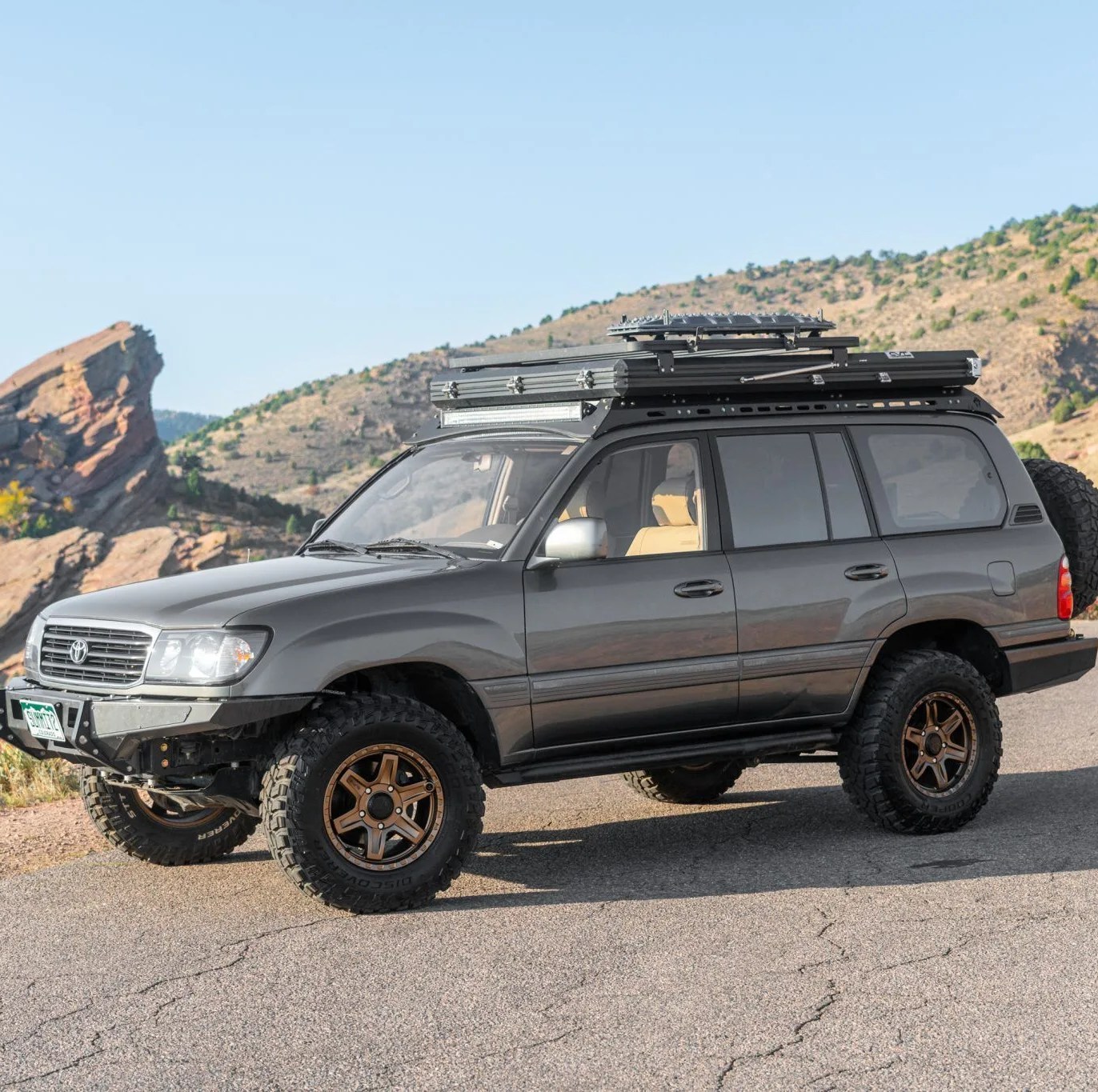 1998 toyota land cruiser with rooftop tent