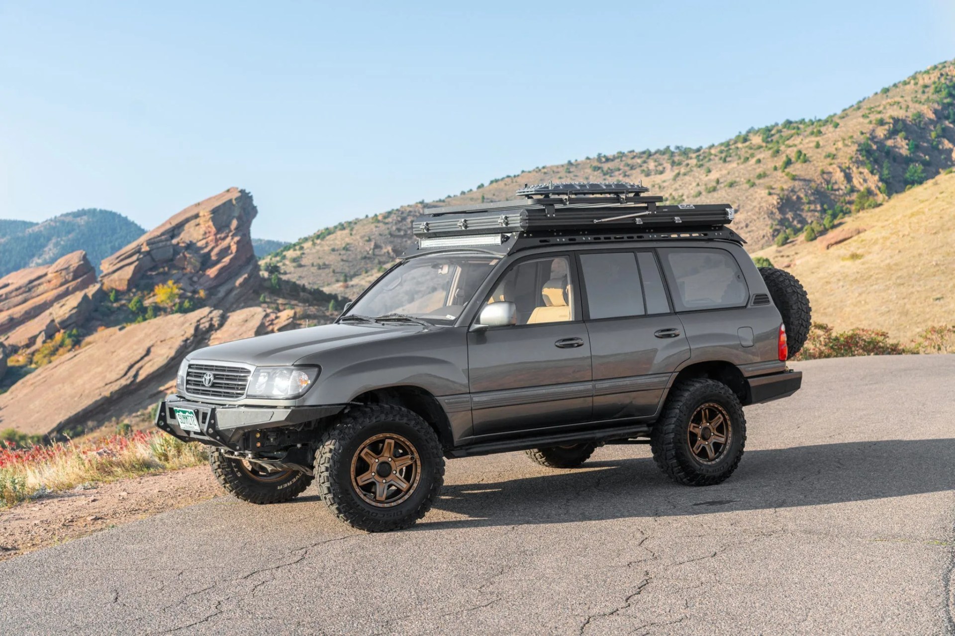 1998 toyota land cruiser with rooftop tent