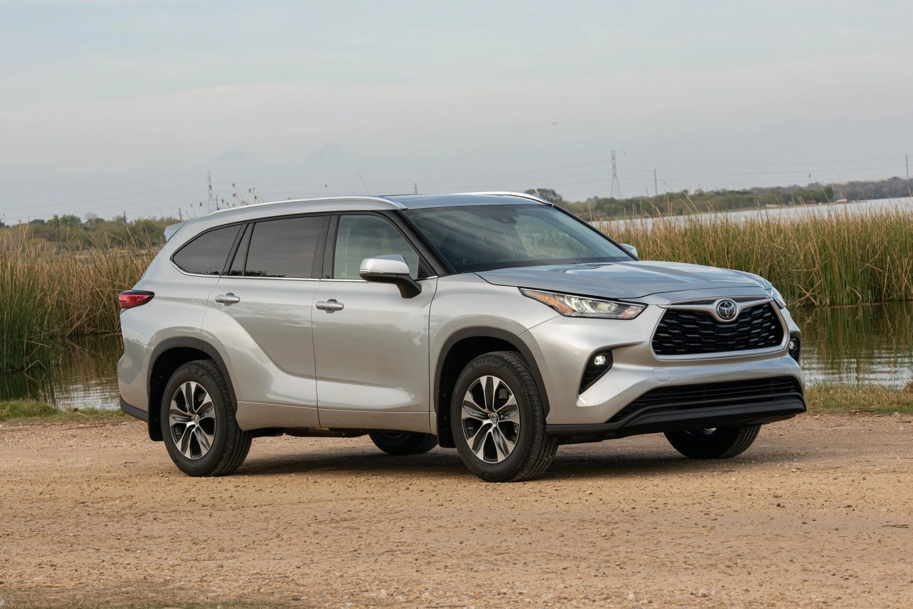 toyota highlander hybrid