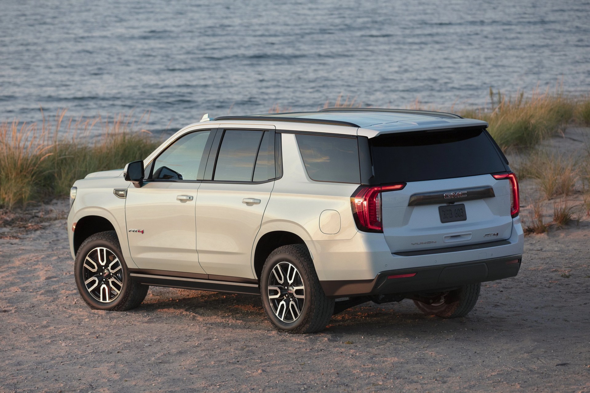 2021 gmc yukon at4