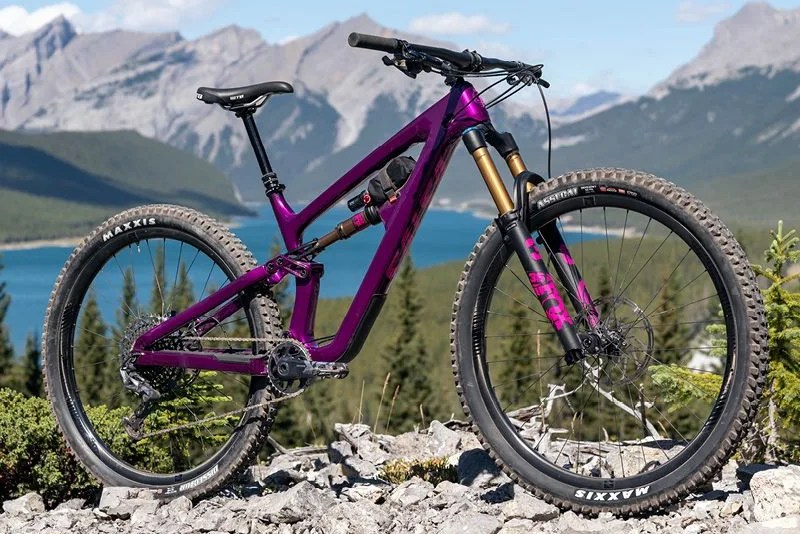 a purple mountain bike