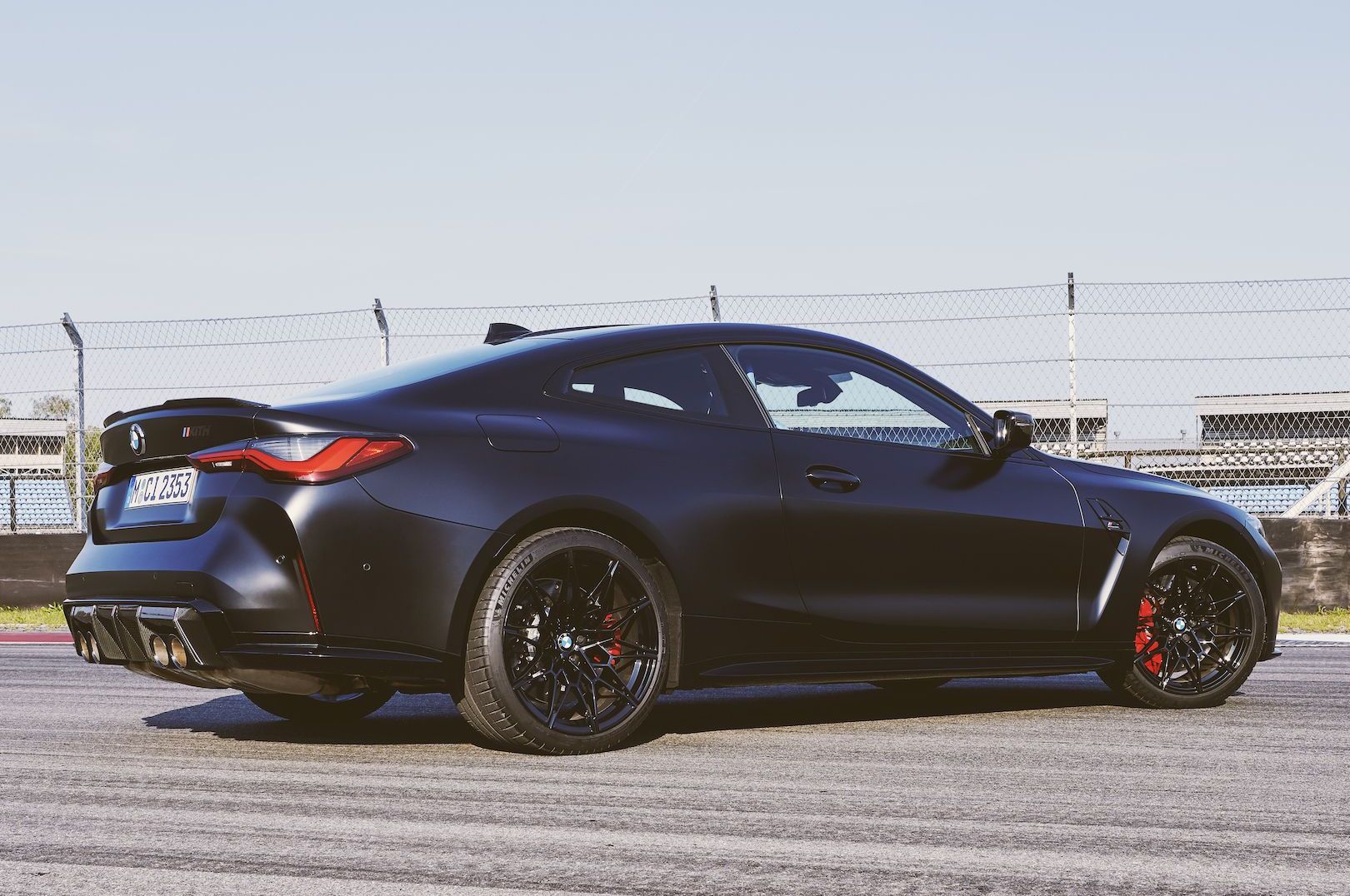 bmw kith m4