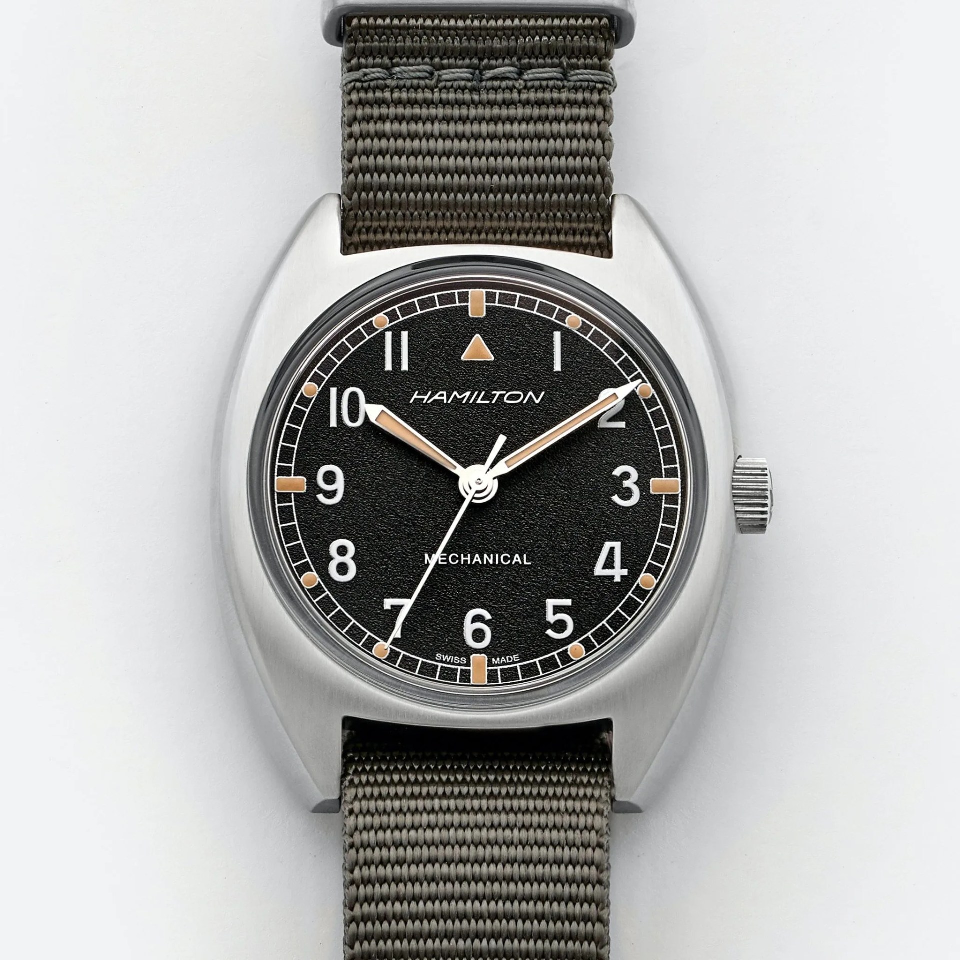 vintage style pilot watch on nato strap
