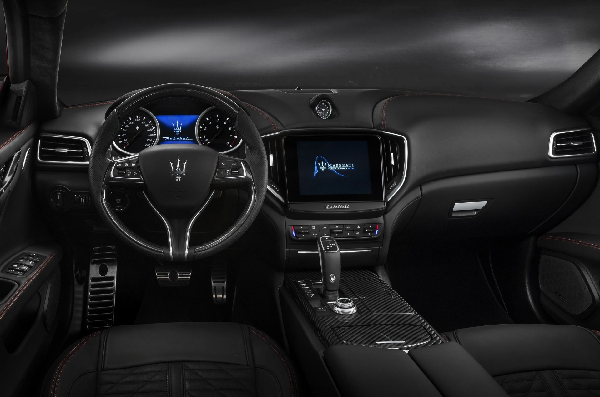 maserati ghibli interior