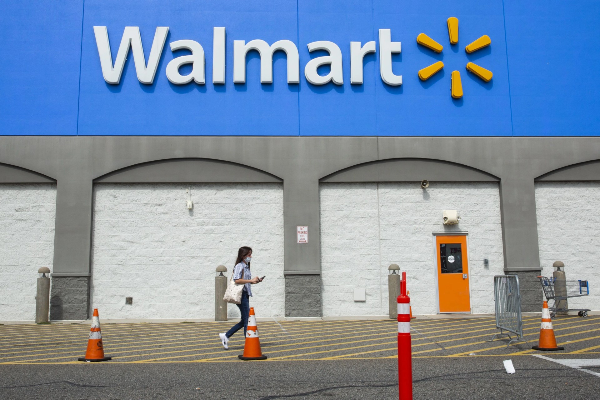 walmart profits jump in latest quarter during the coronavirus pandemic