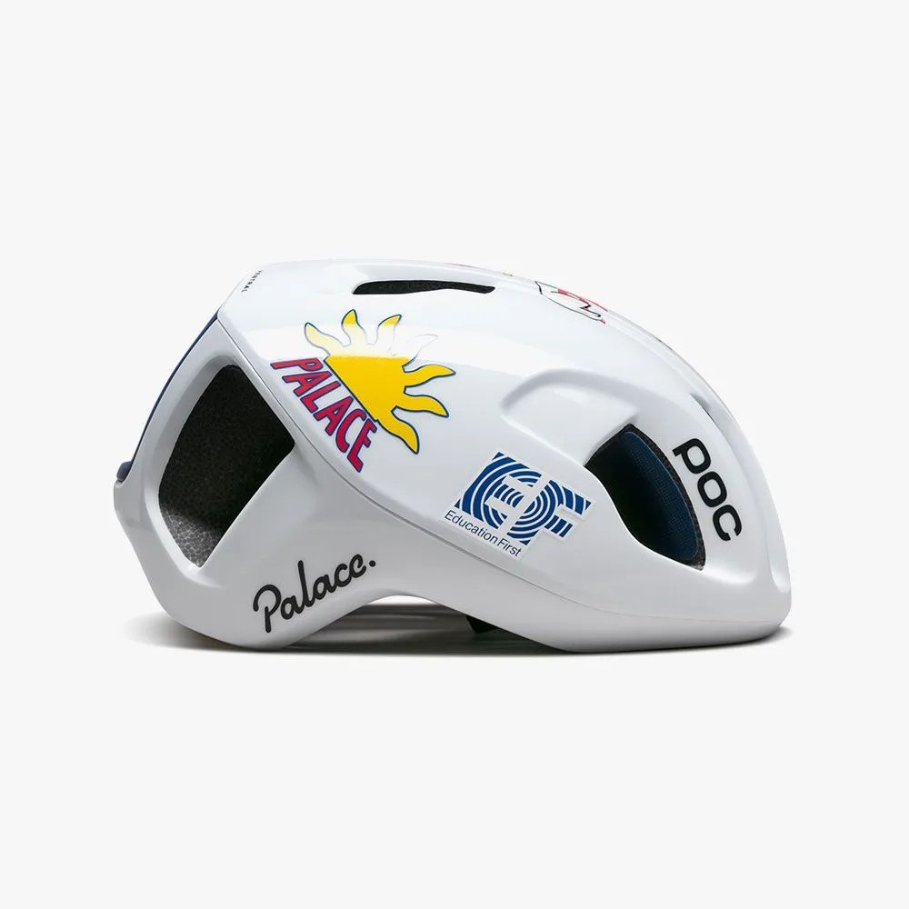 a white helmet