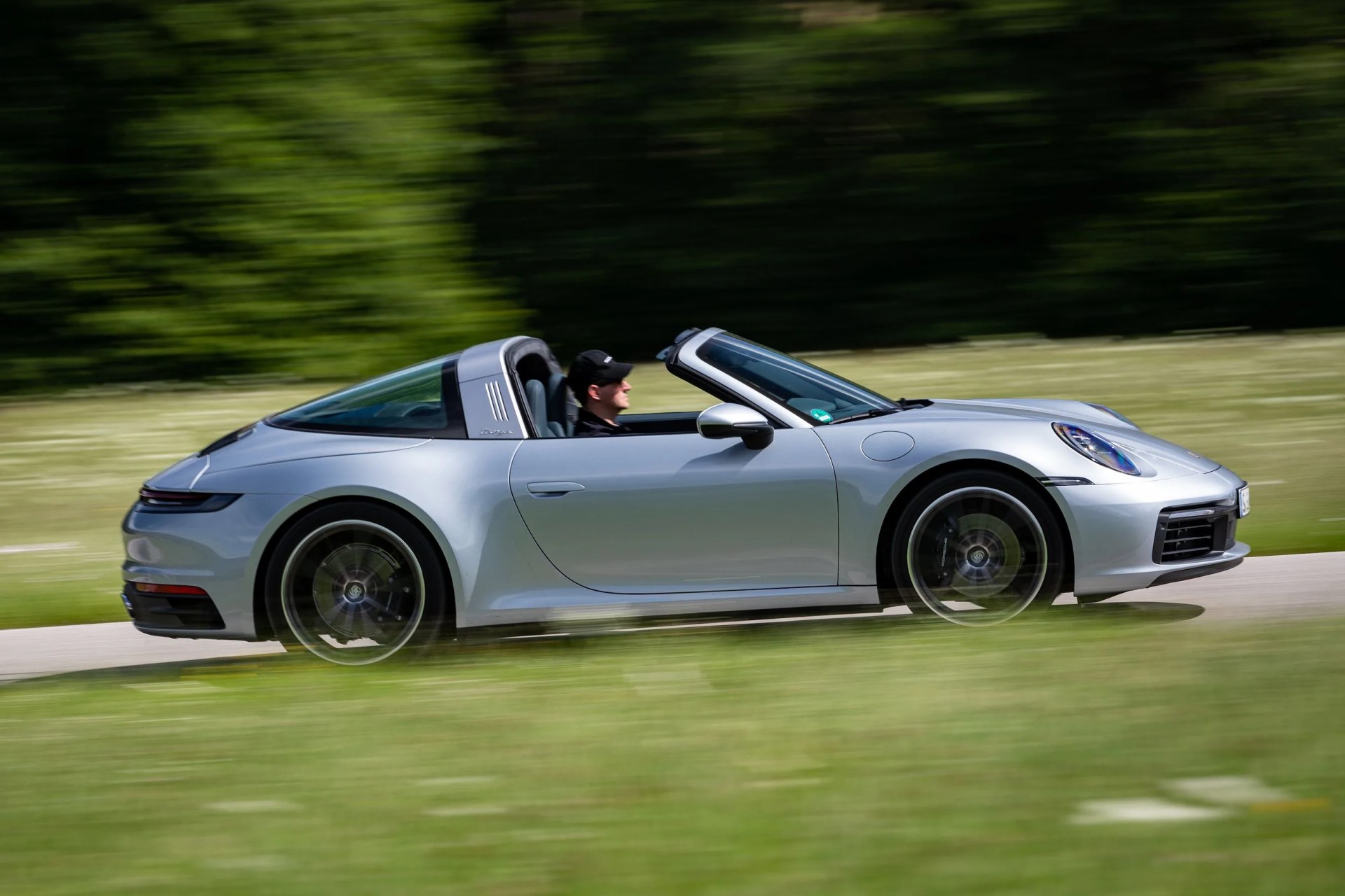 porsche 911 targa 2021