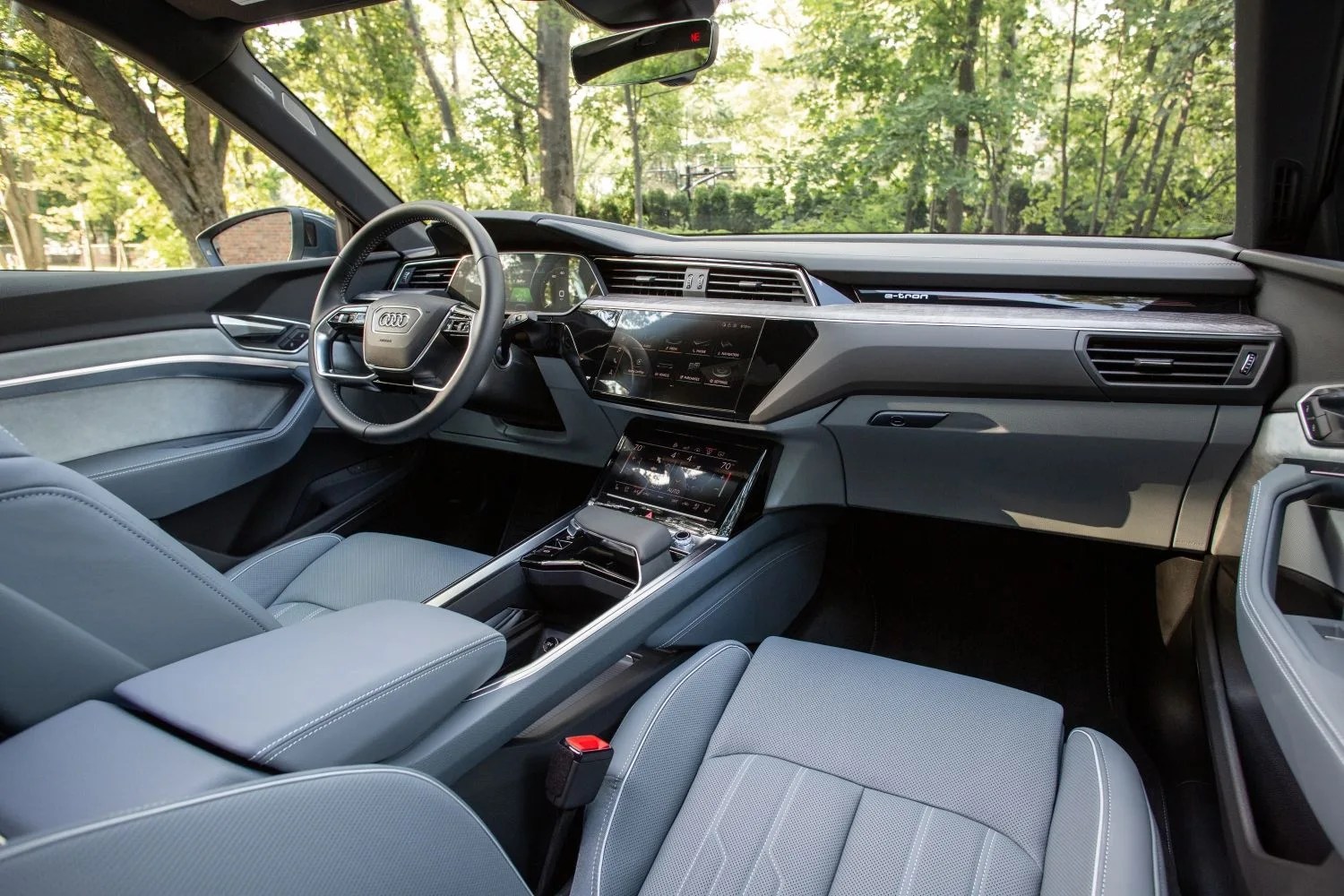 audi e tron sportback interior