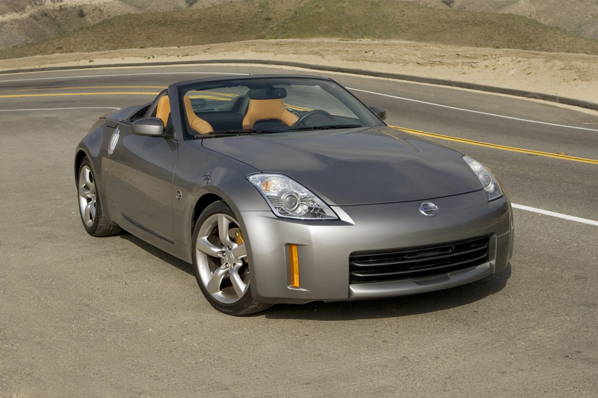 nissan 350z roadster