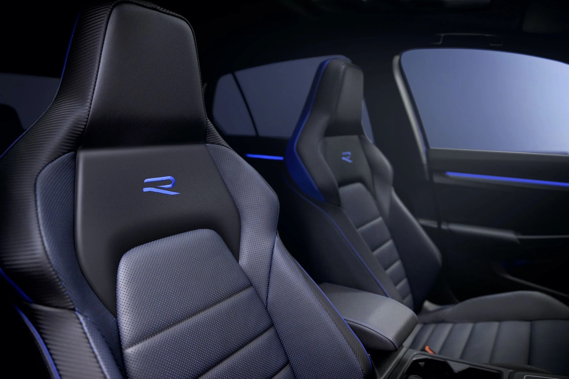 volkswagen golf r seats