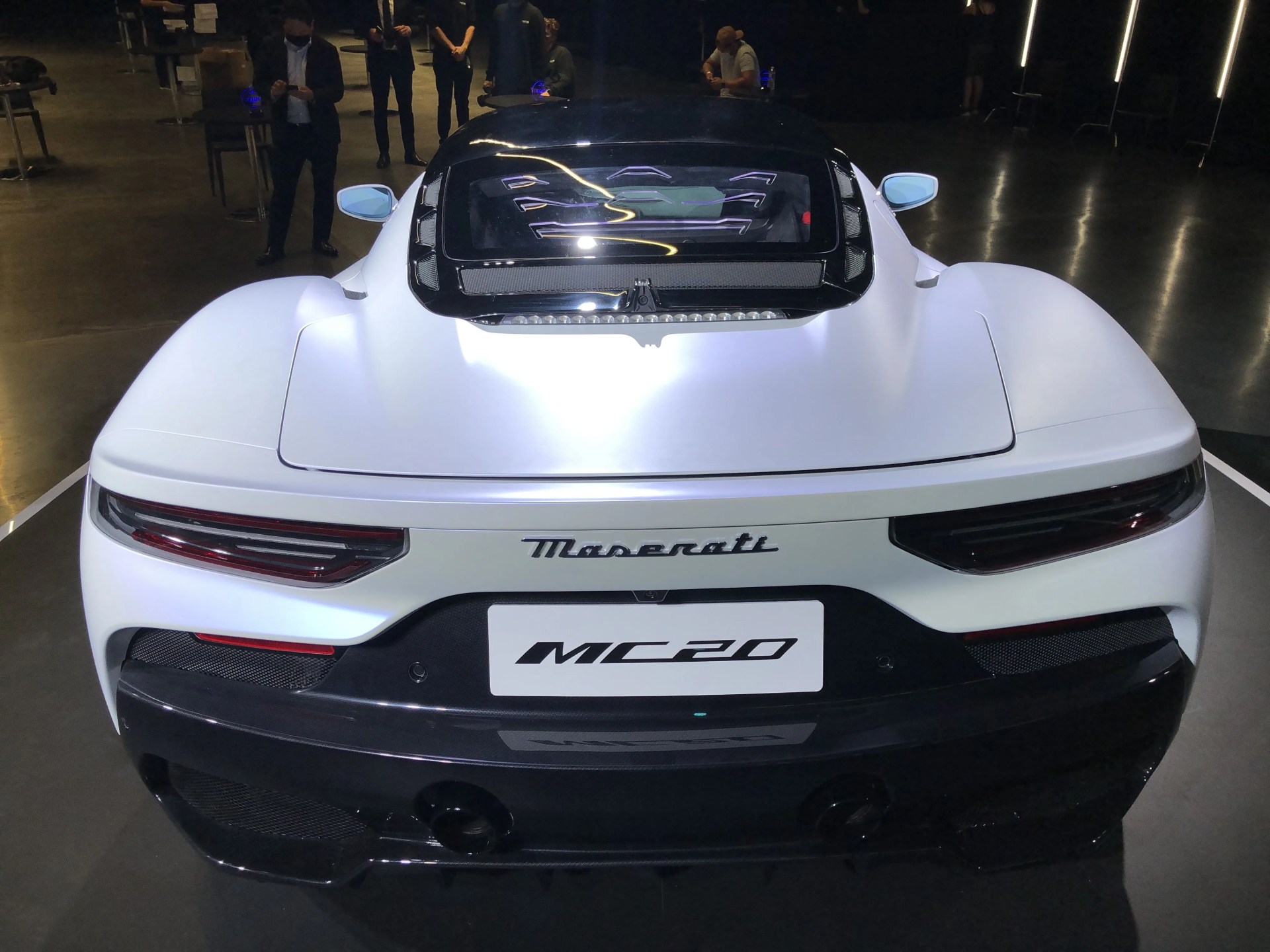 maserati mc20 rear