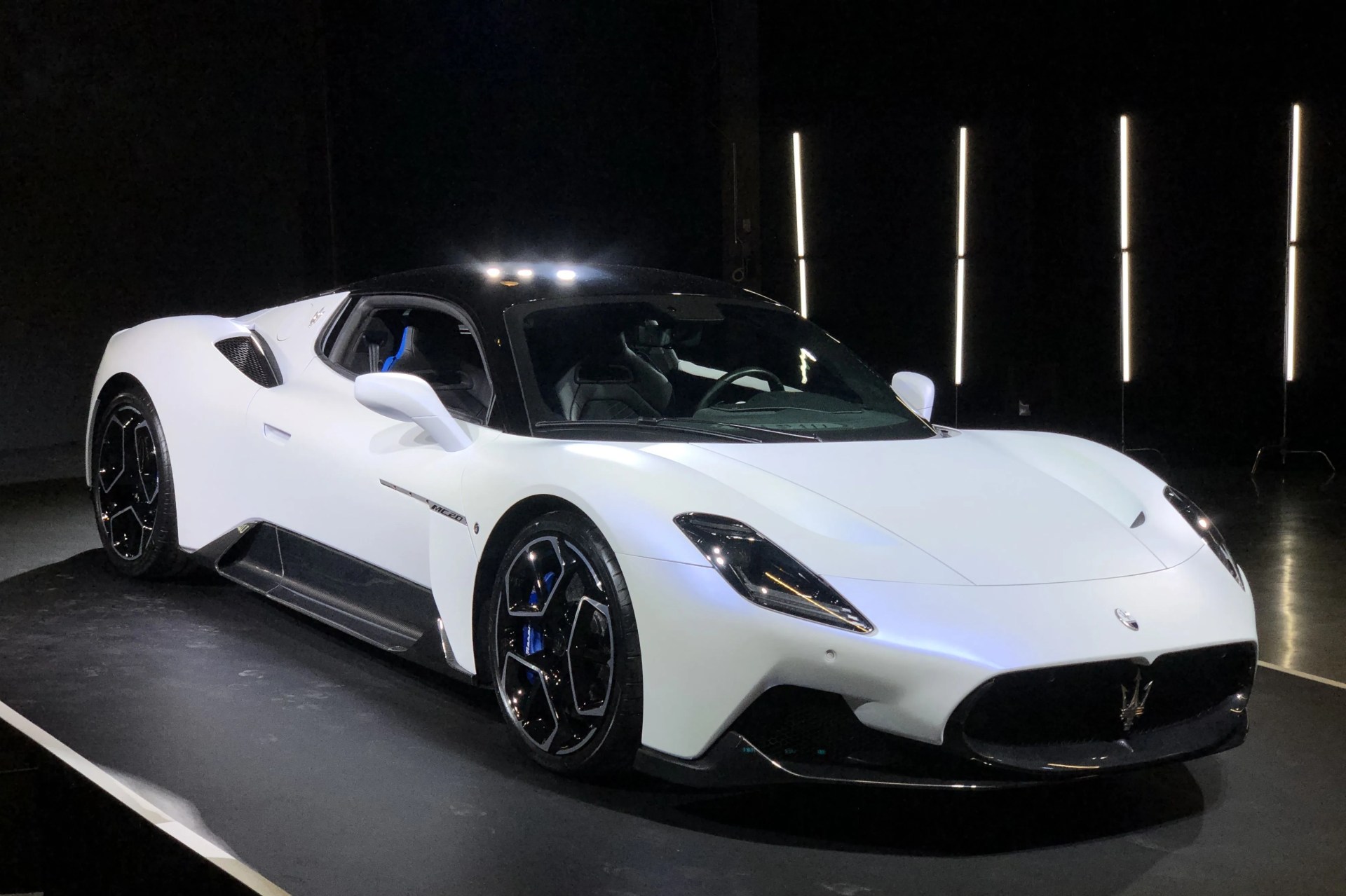 maserati mc20