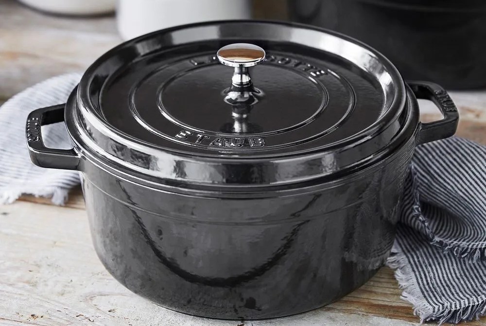 sur la table cast iron sale lead