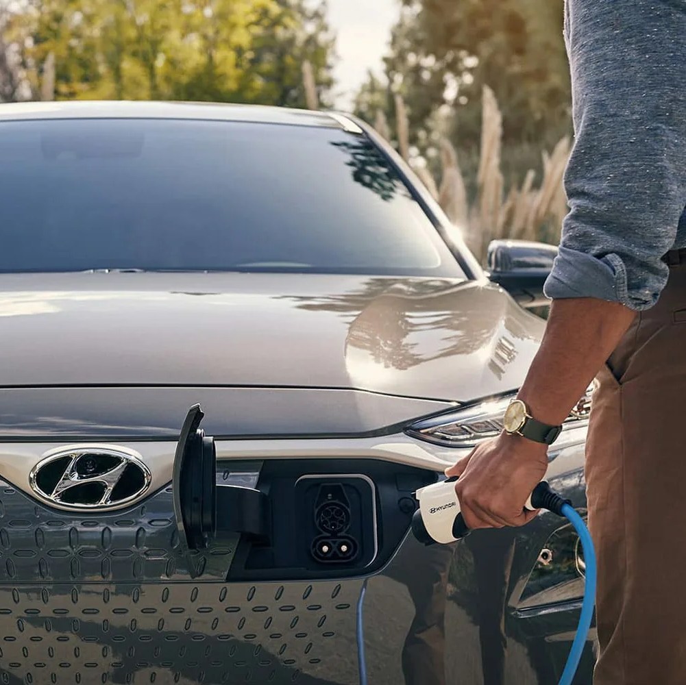 2019 hyundai kona ev gear patrol ambience 1