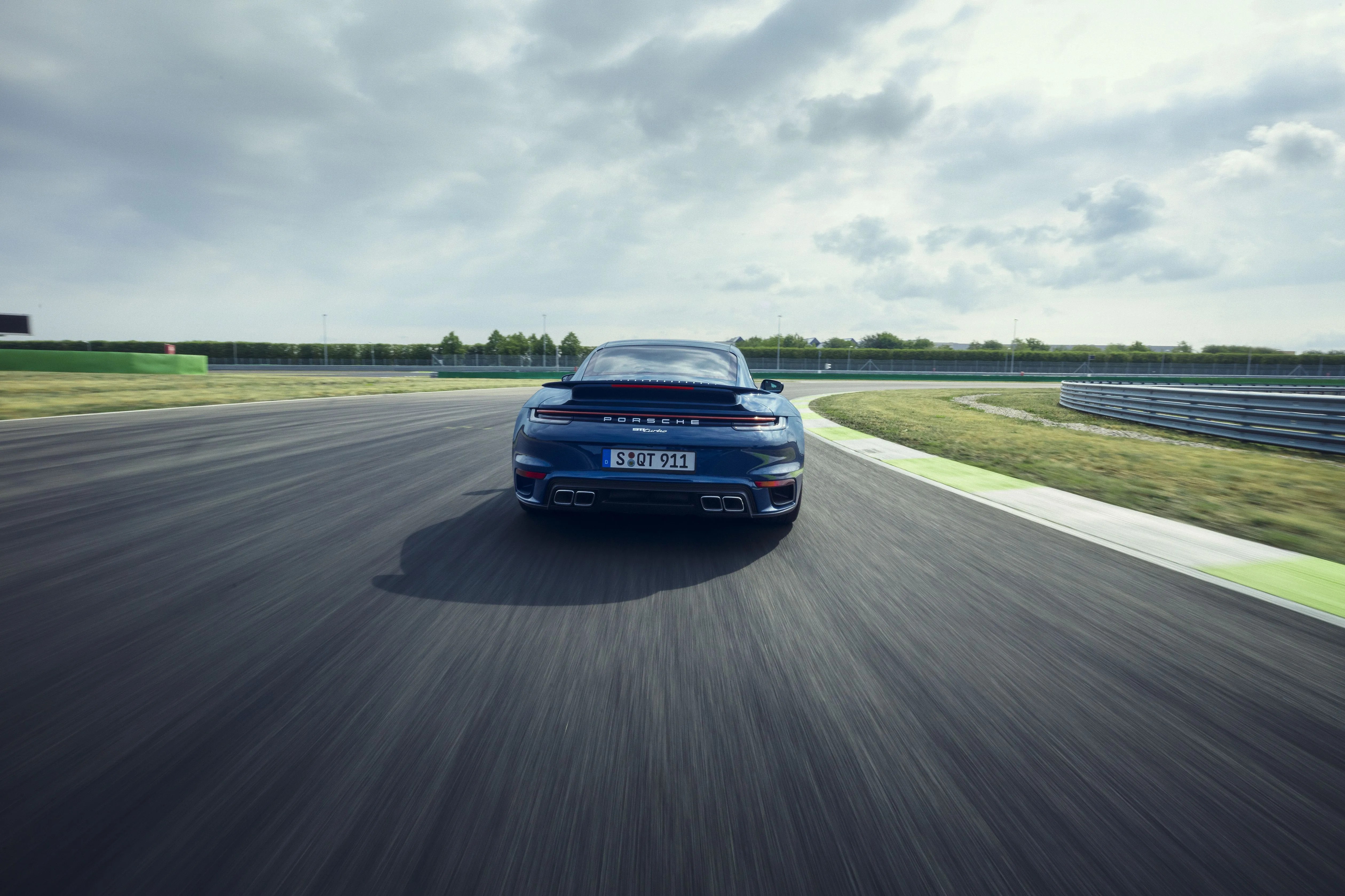 2021 porsche 911 turbo