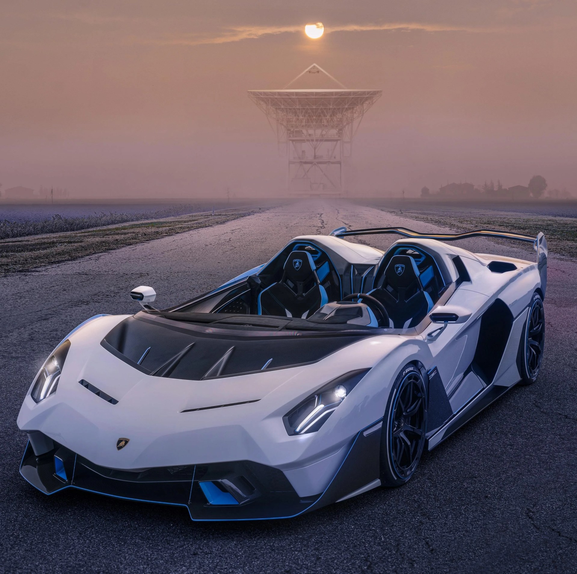 lamborghini roadster aventador