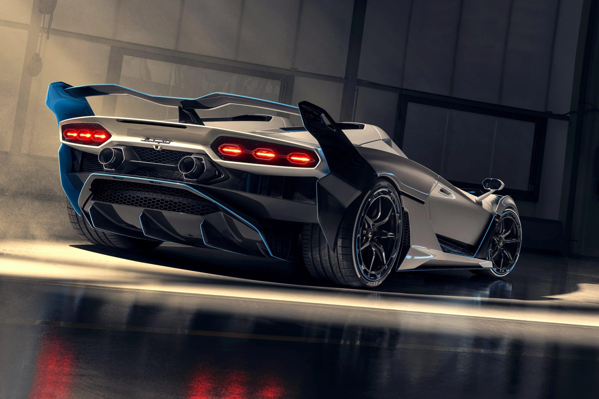 lamborghini roadster aventador