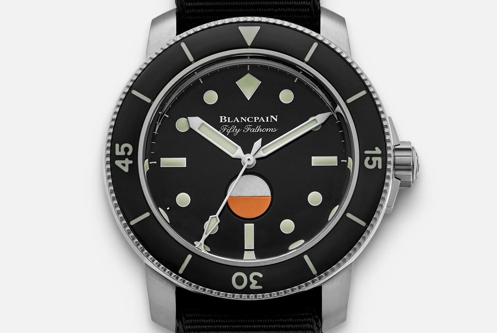 black dive watch