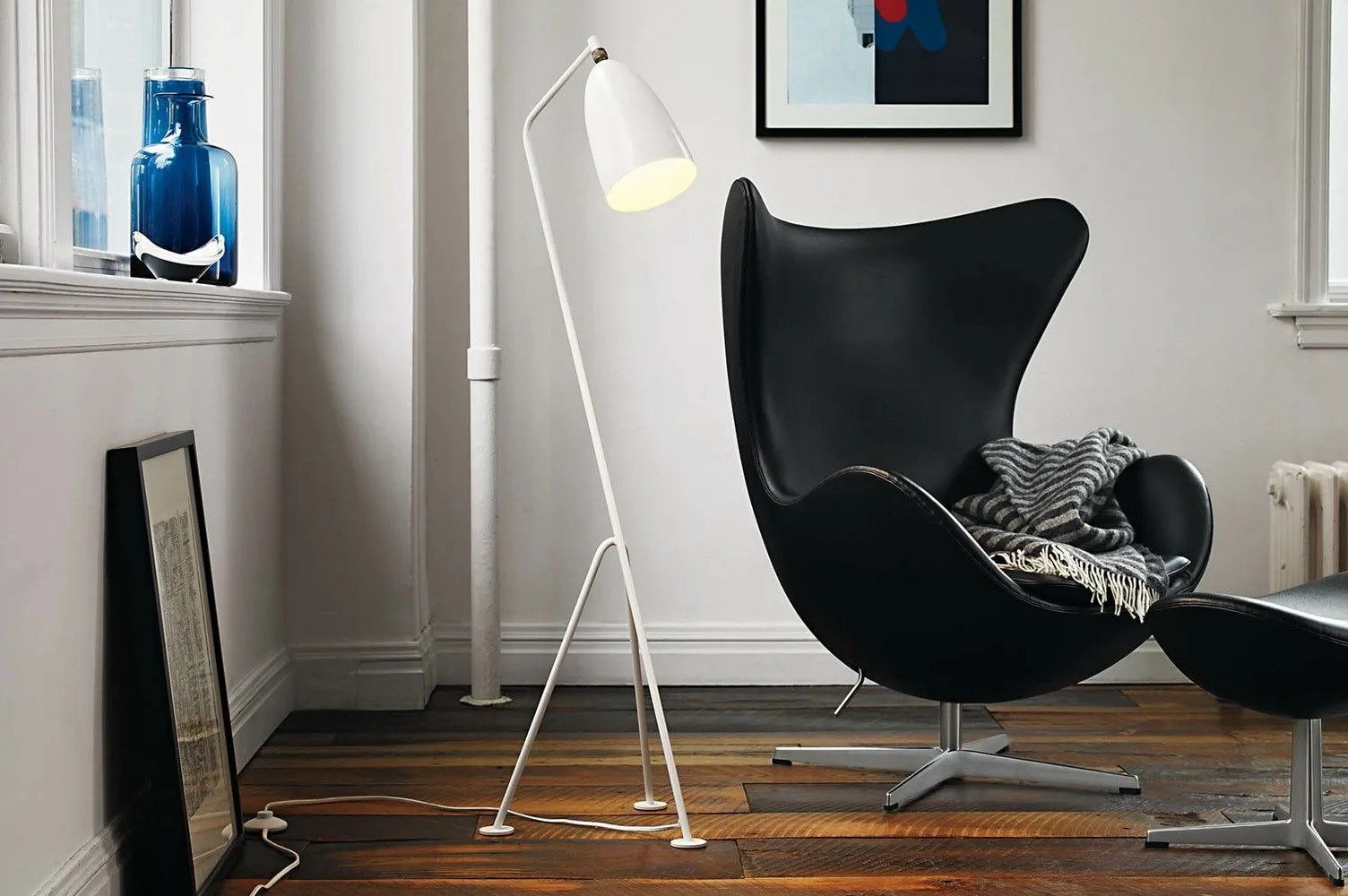 egg chair