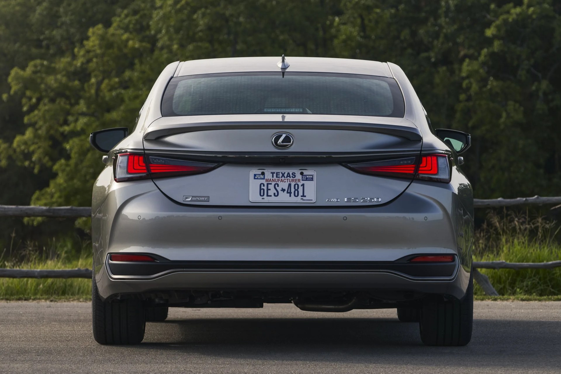 2021 lexus es 250 awd f sport