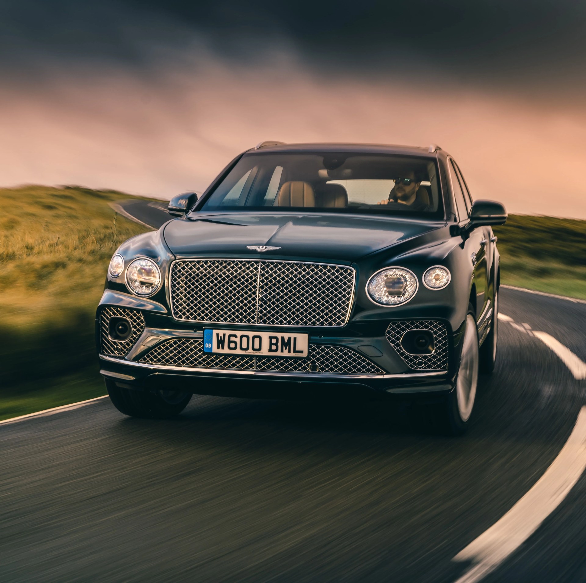 2021 bentley bentayga v8 viridian