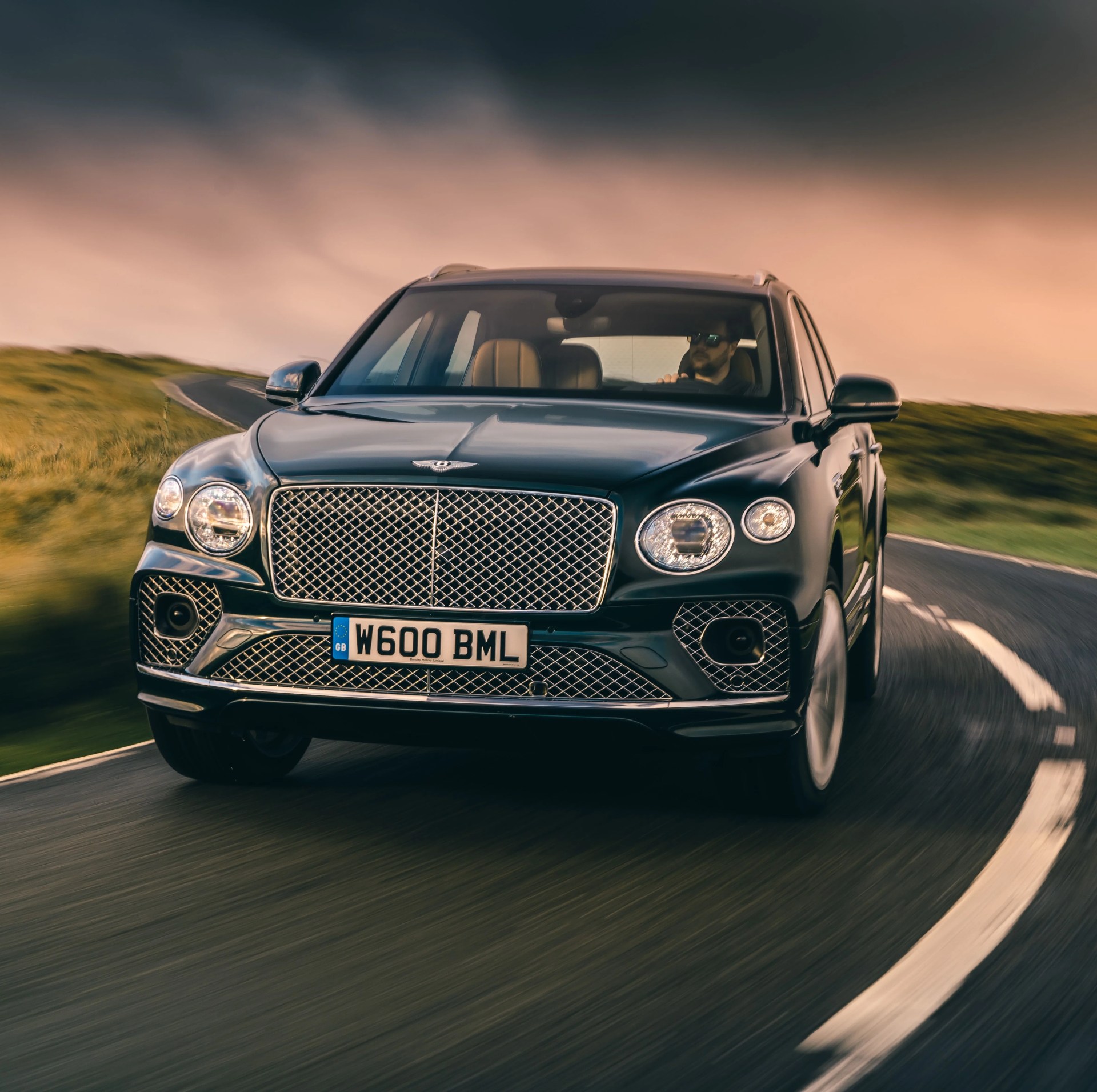 2021 bentley bentayga v8 viridian