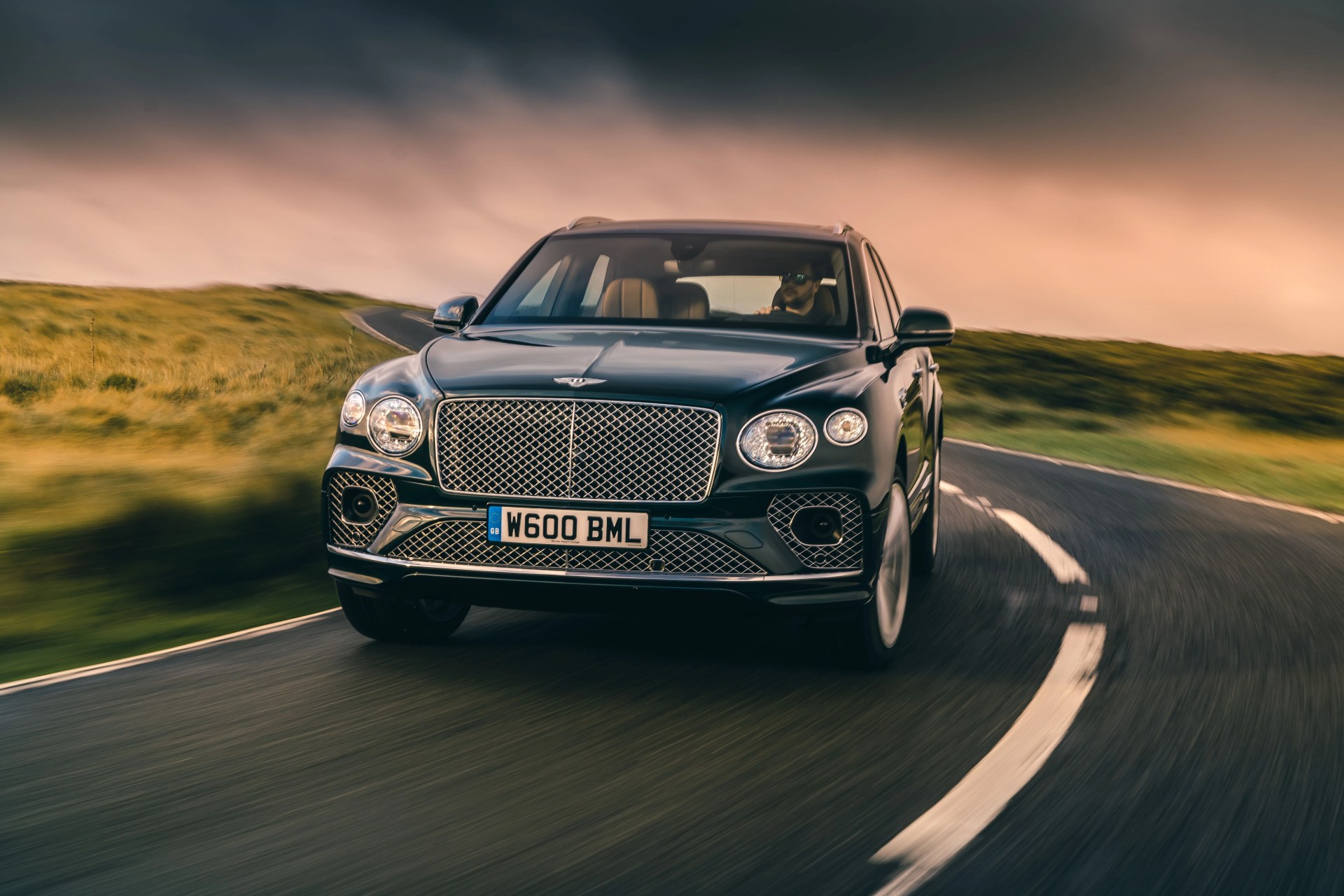 2021 bentley bentayga v8 viridian