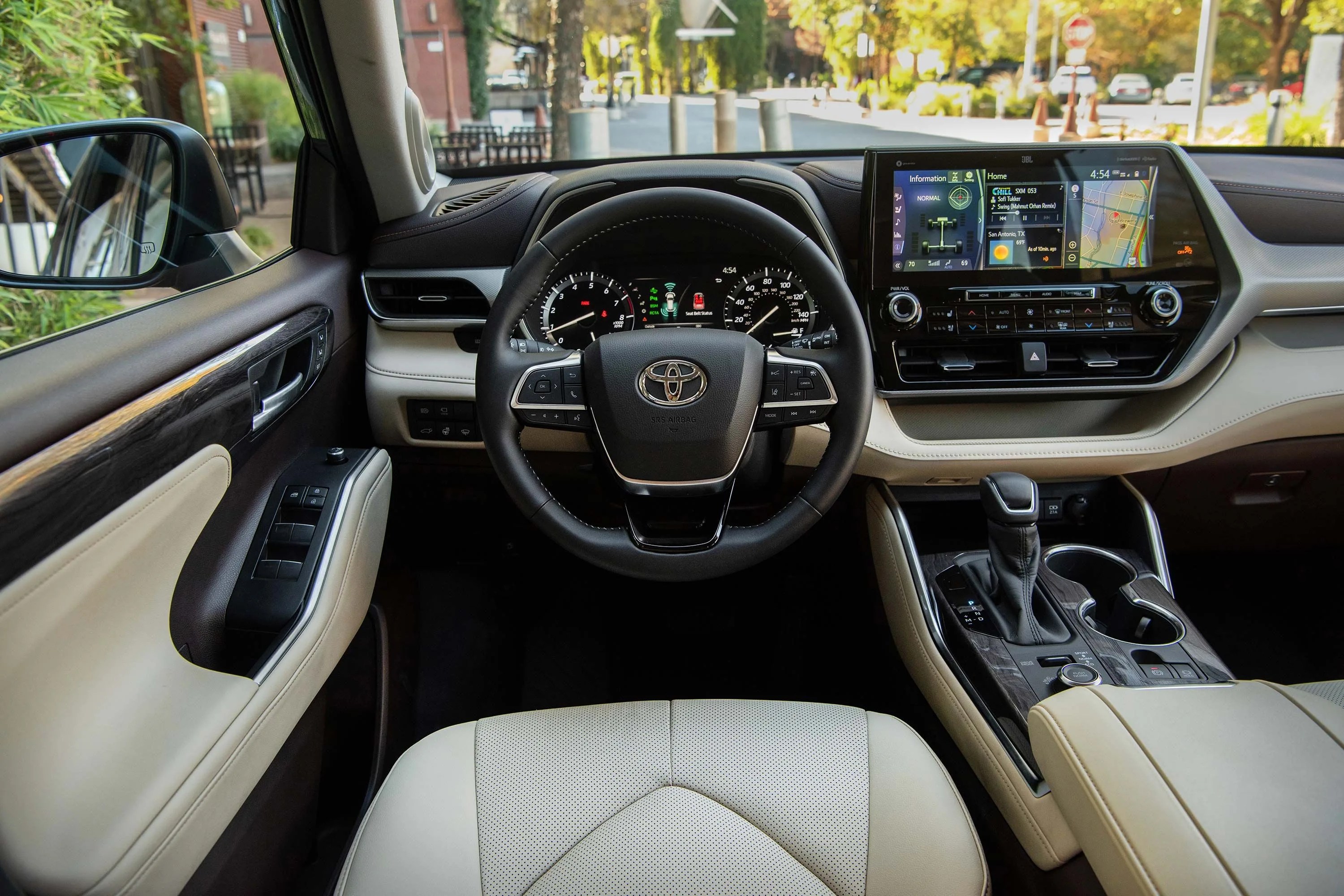 toyota highlander review