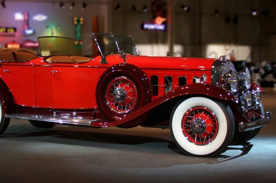 cadillac v16