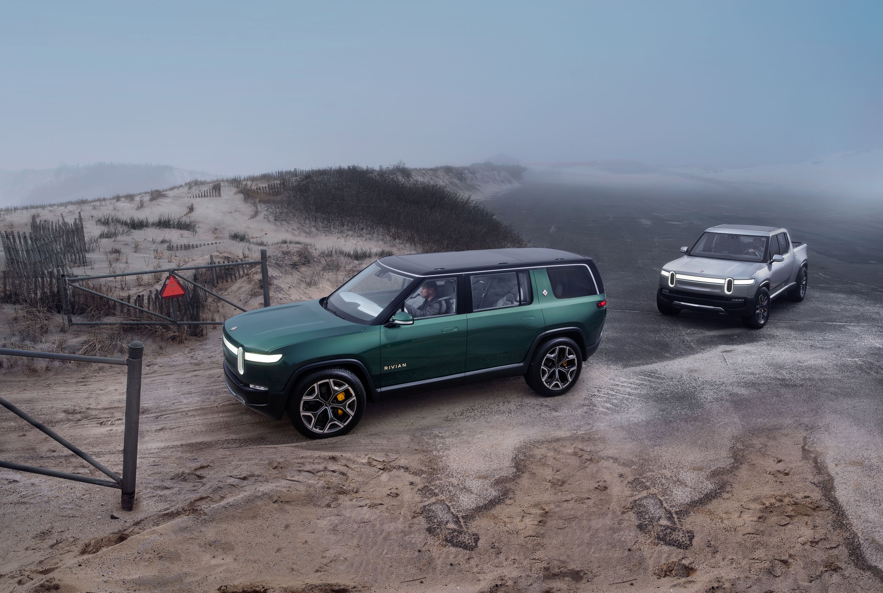 rivian r1s r1t