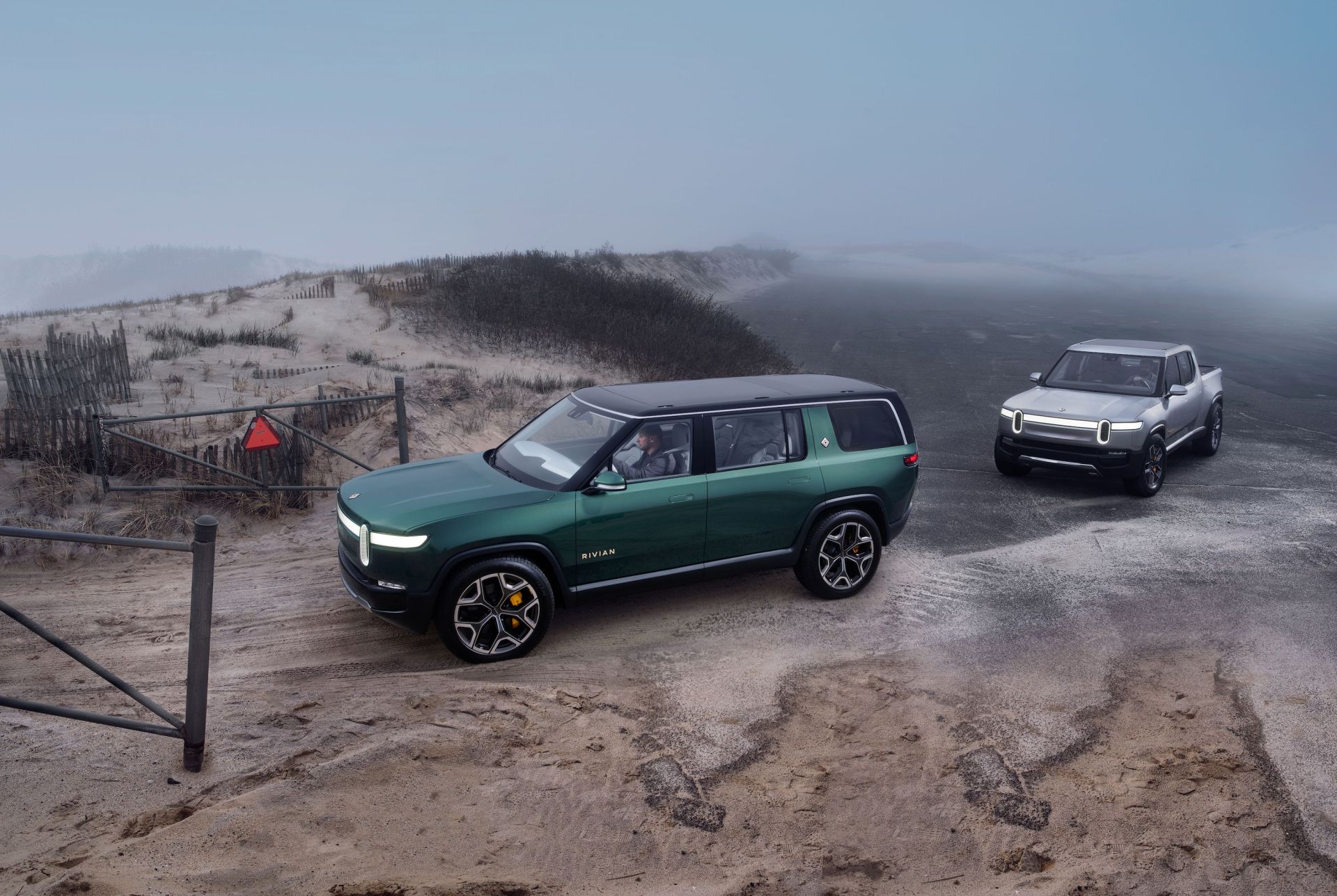 rivian r1s r1t