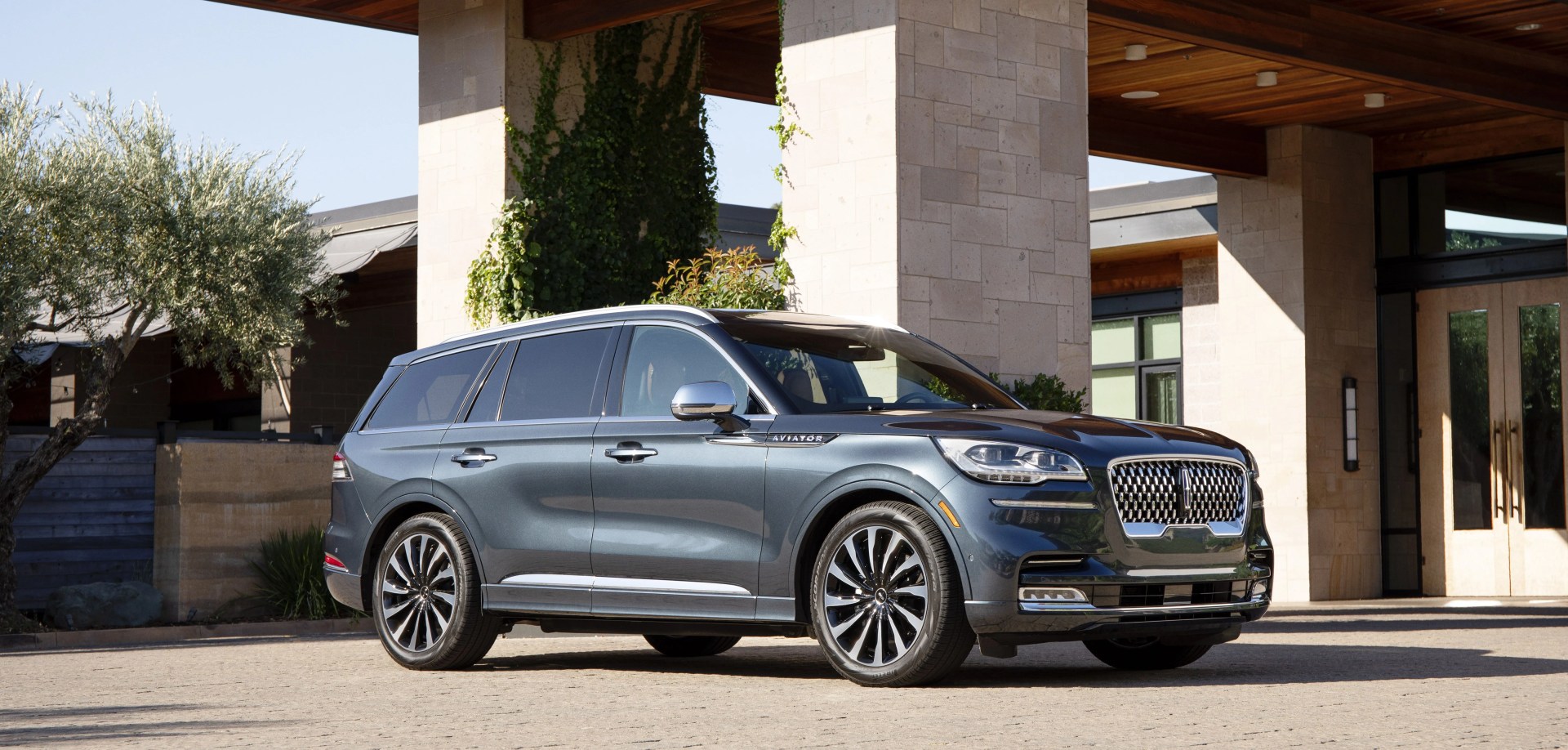 lincoln aviator grand touring black label