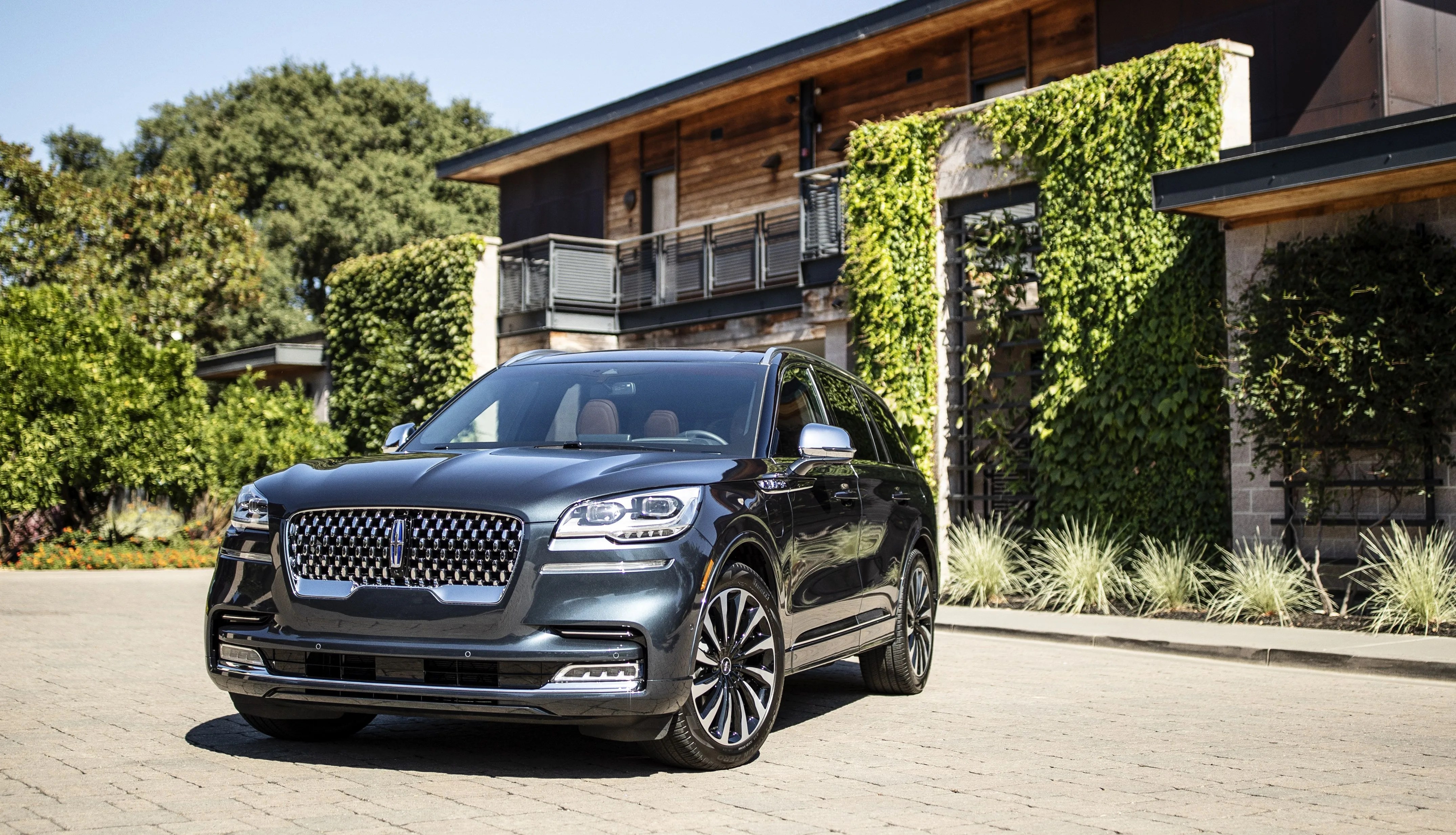 lincoln aviator grand touring black label