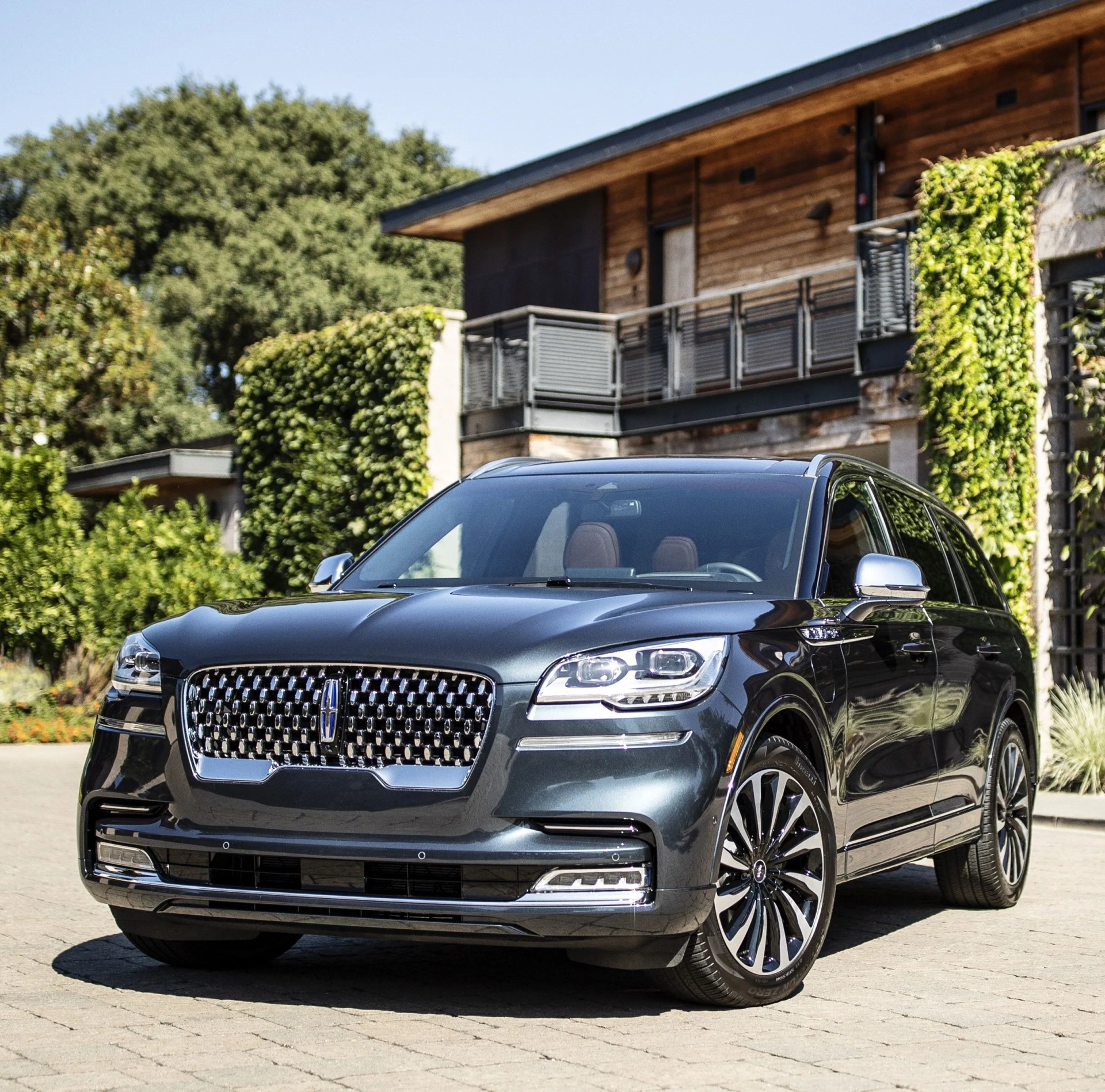 lincoln aviator grand touring black label