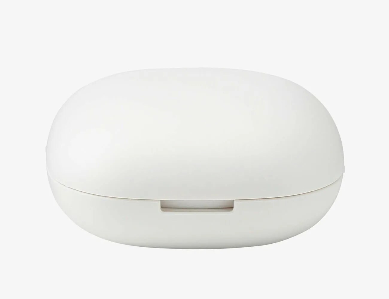essential oils buying guide gear patrol muji portable