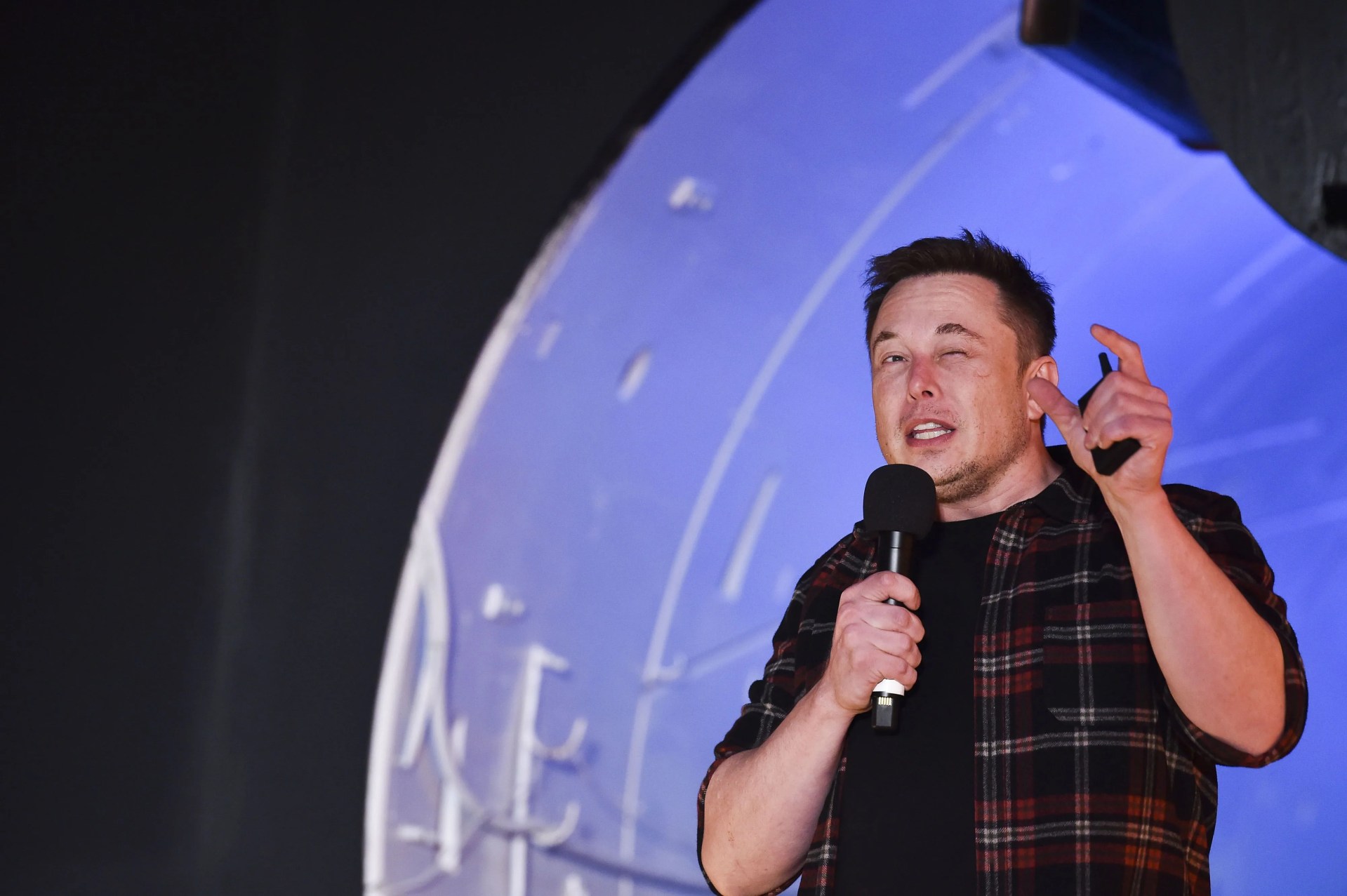 elon musk's the boring company unveils test tunnel in california