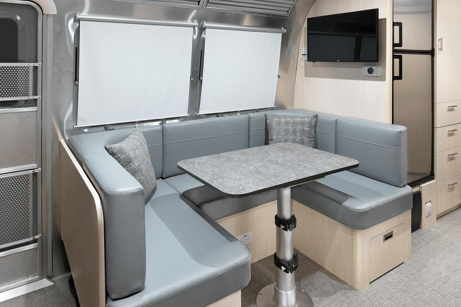 airstream flying cloud home office