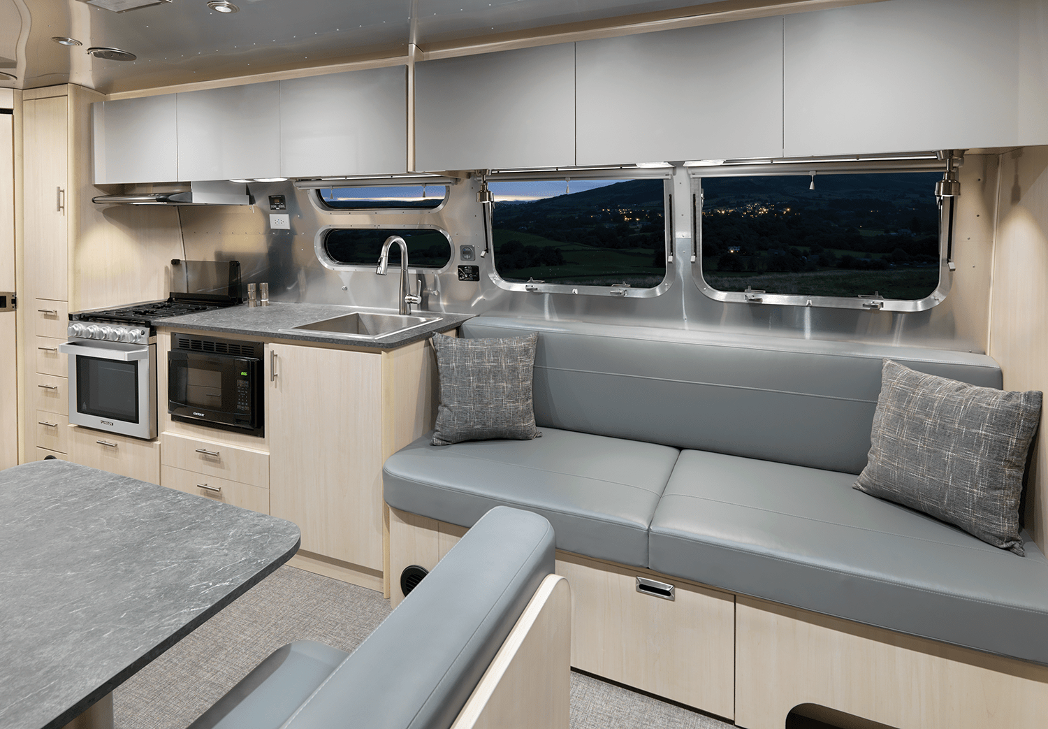 airstream flying cloud home office