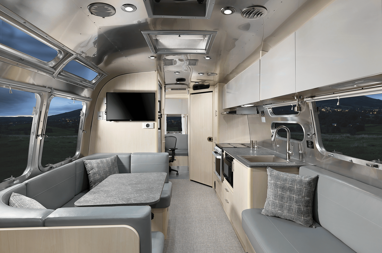 airstream flying cloud home office